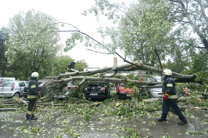 Razbijeni automobili u Sopotu