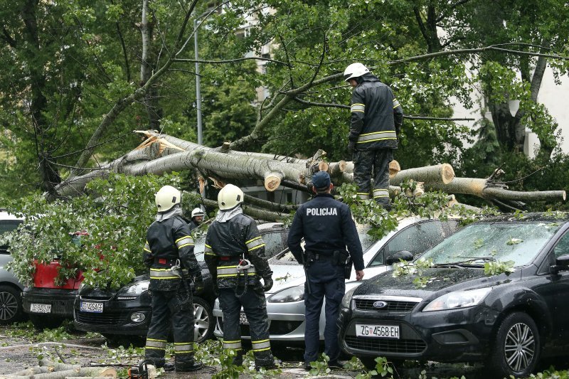 Razbijeni automobili u Sopotu