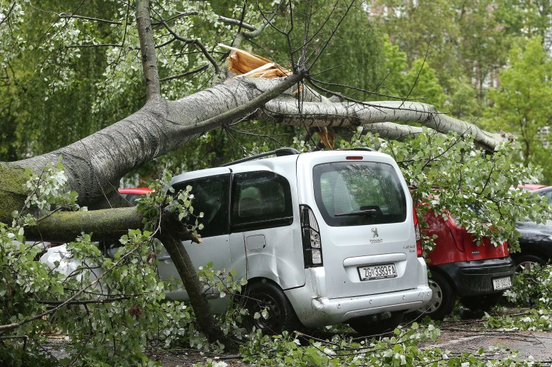 Razbijeni automobili u Sopotu