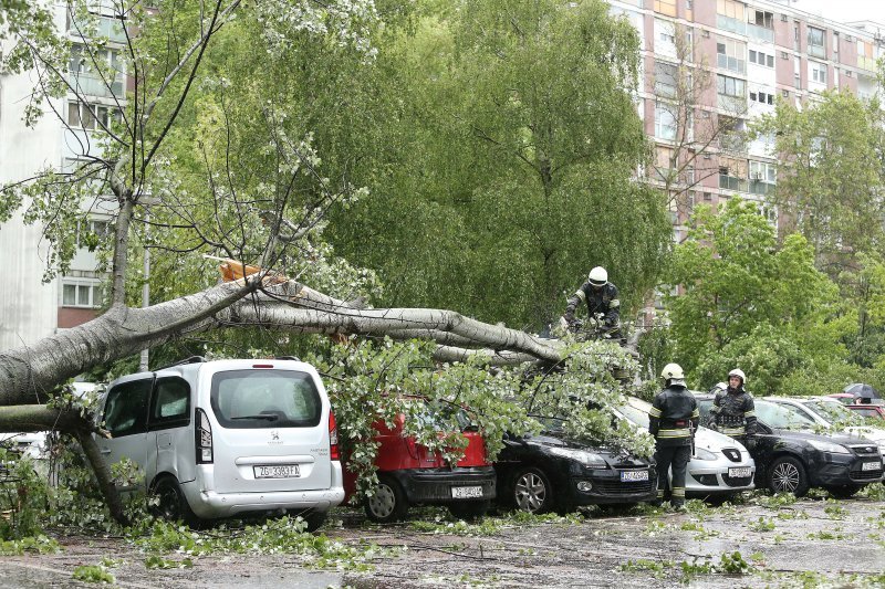 Razbijeni automobili u Sopotu