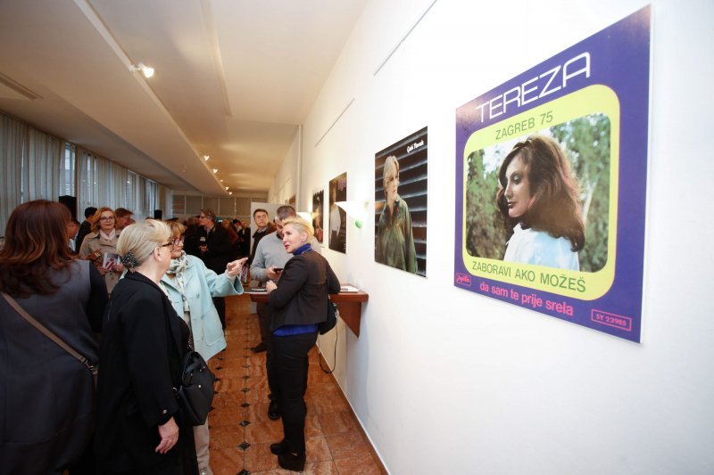 Izložba fotografija s omota ploča Jugotona