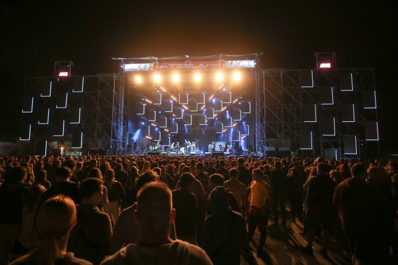 Na drugoj večeri Sea Star festivala nastupali Bajaga i Hladno pivo