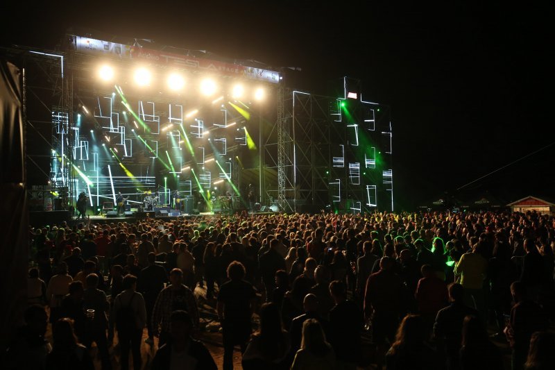 Na drugoj večeri Sea Star festivala nastupali Bajaga i Hladno pivo