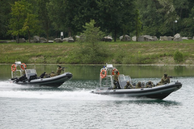 Obilježavanje 28. rođendana Hrvatske vojske na jarunskom jezeru