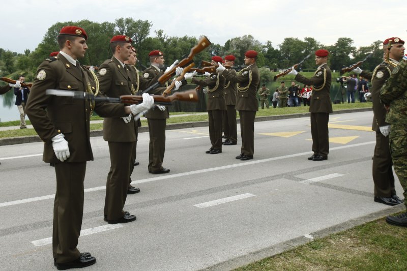 Obilježavanje 28. rođendana Hrvatske vojske na jarunskom jezeru