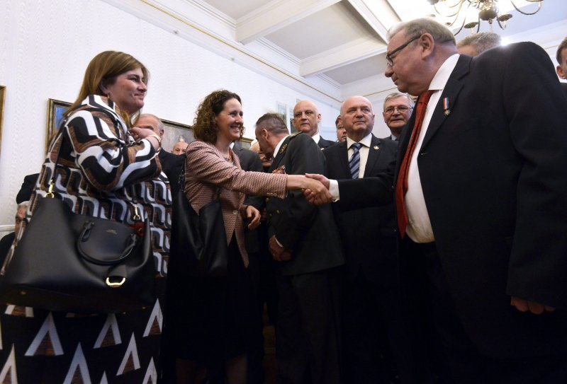 Gabrijela Žalac, Nina Obuljen Koržinek i Vladimir Šeks