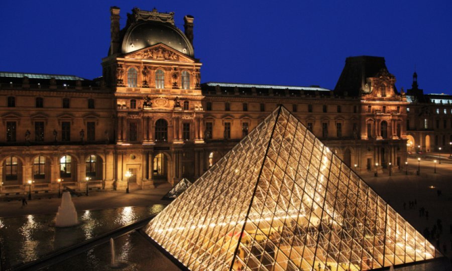 Louvre Pariz