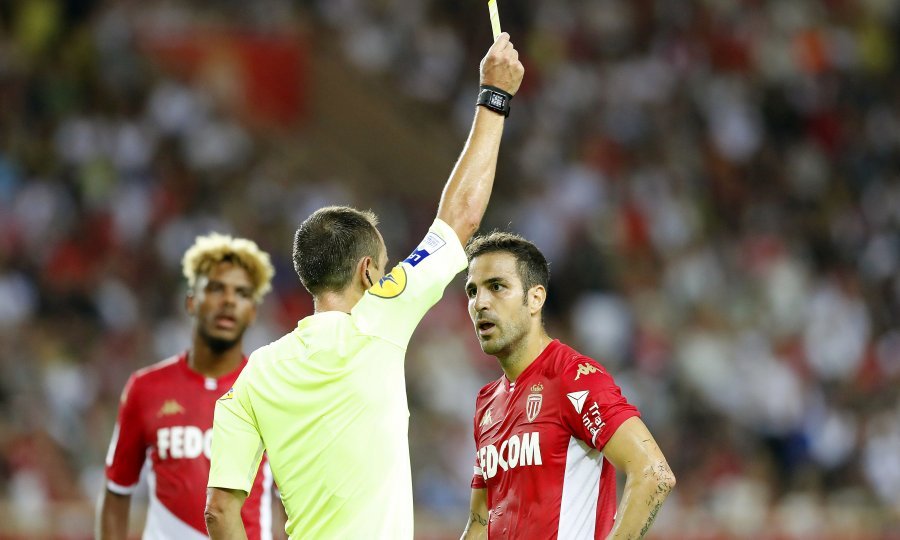 Cesc Fabregas crveni karton zaradio je u 1. kolu