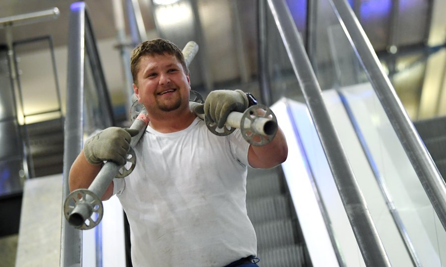 Počelo je preuređenje Kaptol Centra, u koji će grupacija Supernova uložiti 15 milijuna eura, ali vanjski dijelovi i fasada ostat će isti