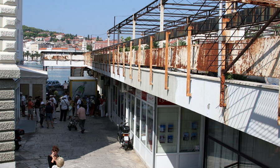 Turistička nakaza