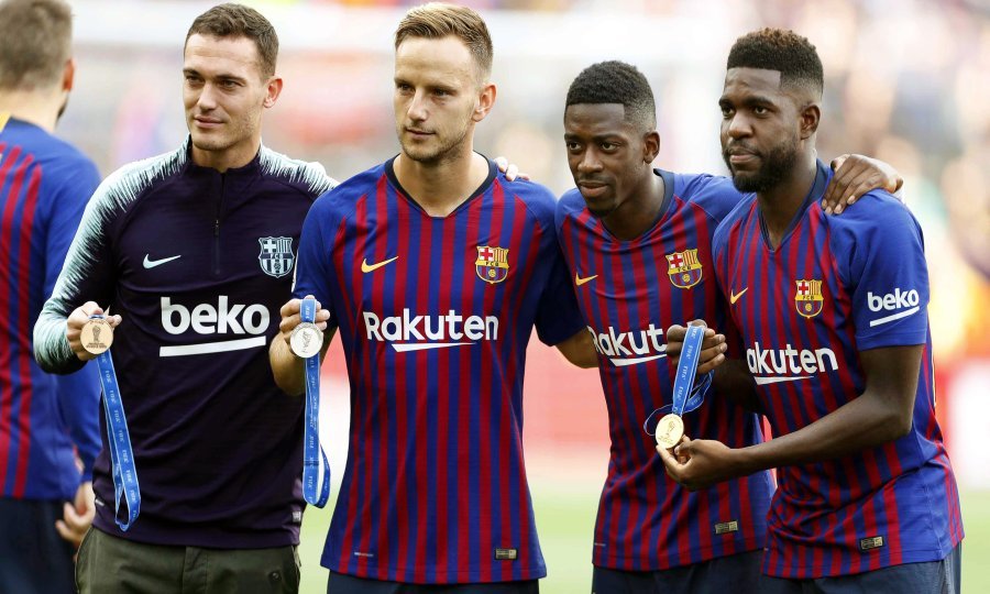 Thomas Vermaelen, Ivan Rakitic, Ousmane Demebele i Samuel Umtiti