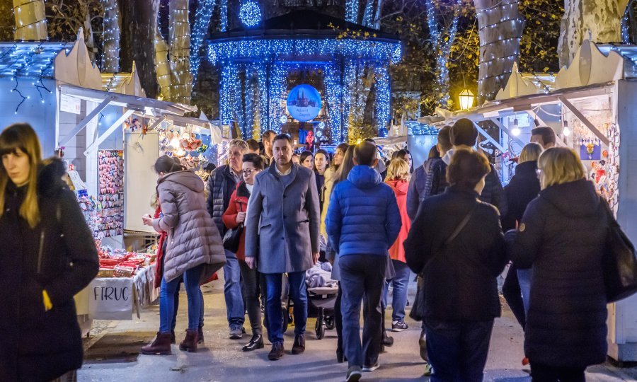 Adventski ugođaj na Zrinjevcu