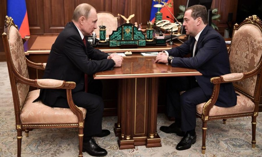 Vladimir Putin i Dimitrij Medvedev