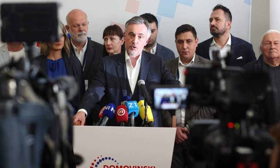 Miroslav Škoro i osnivači Domovinskog pokreta
