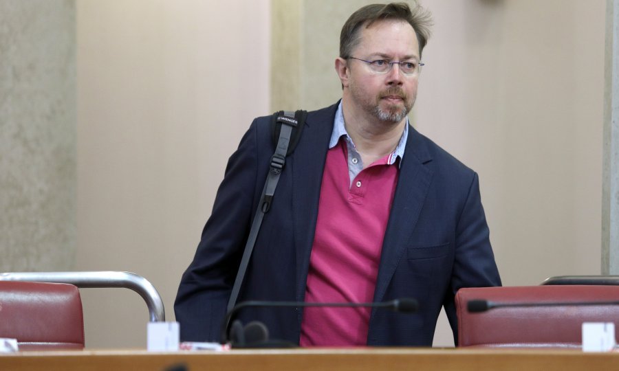Siniša Varga