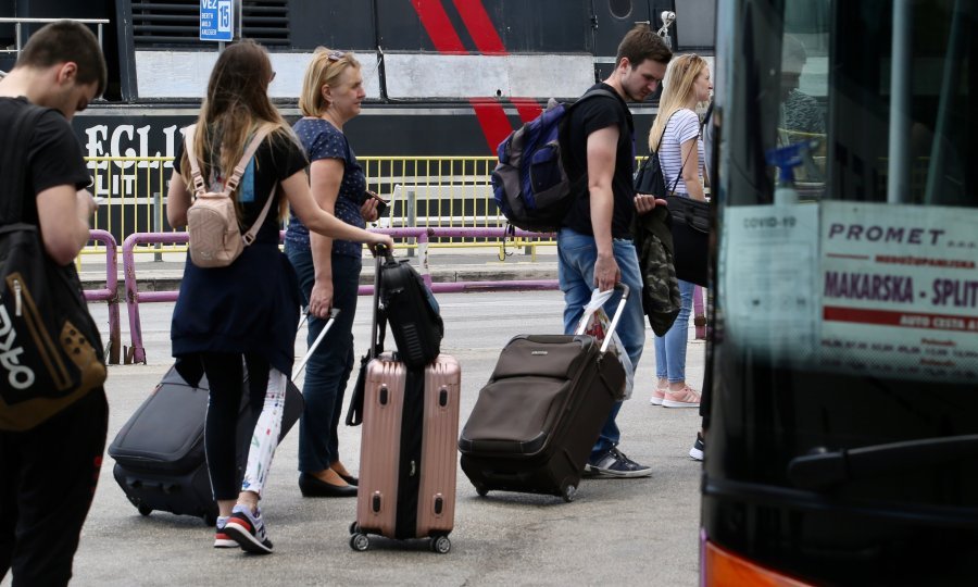 Hoće li mladi pohrliti u Njemačku?