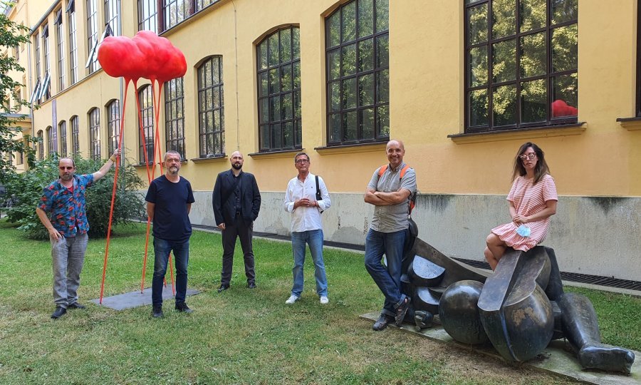 (ALU PERSPEKTIVA 2020) s lijeva na desno: Danko Friščić, Igor Čabraja, Miran Šabić, Peruško Bogdanić, dekan Tomislav Buntak, Maja Rožman
