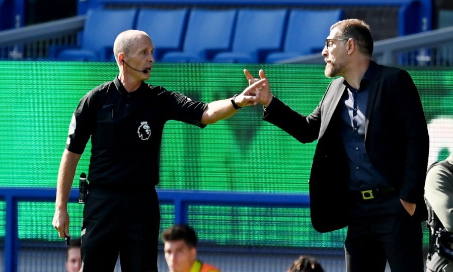 Mike Dean i Slaven Bilić