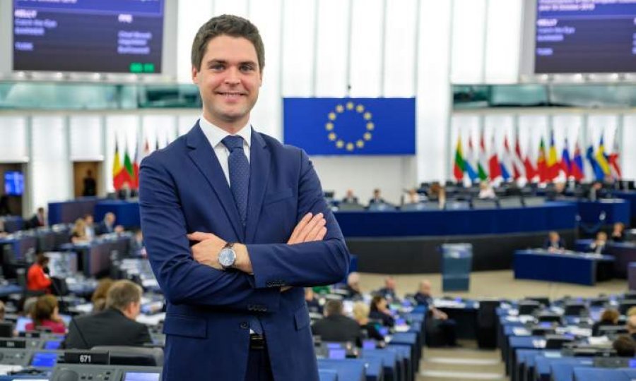 Ressler u EU izborio novu proračunsku liniju za pomoć turizmu 1328585
