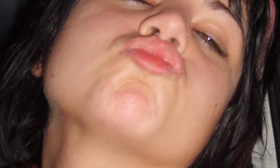 duckface