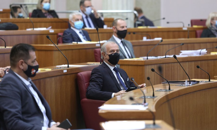 Hrvatski sabor nastavio sjednicu raspravljajući o izmjenama Poslovnika