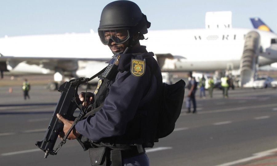 policija