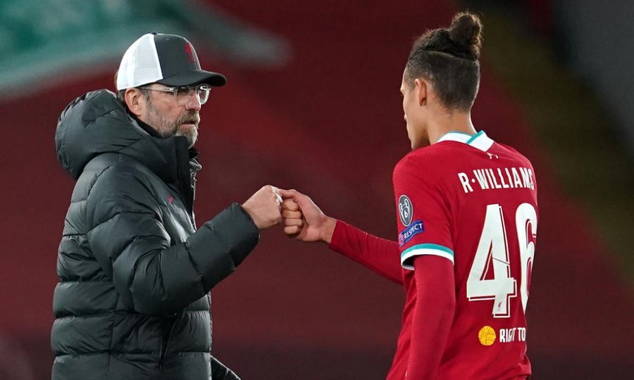 Jurgen Klopp i Rhys Williams