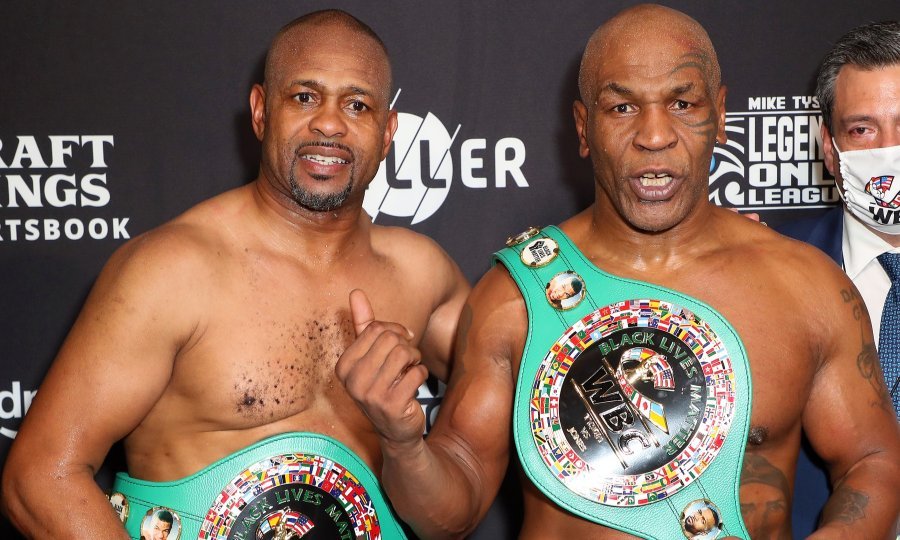 Mike Tyson - Roy Jones Jr.