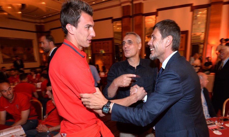 Slijeva: Mario Mandžukić, Ivan Cvjetković, Zvonimir Boban