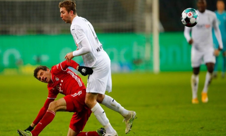 Christoph Kramer (u bijelom dresu) vs. Thomas Müller