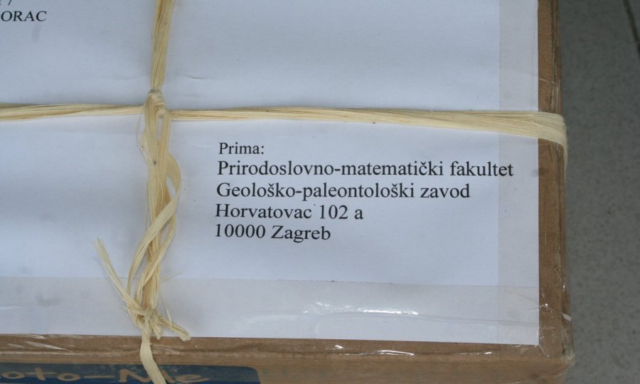 Kugle u paketu za Zagreb