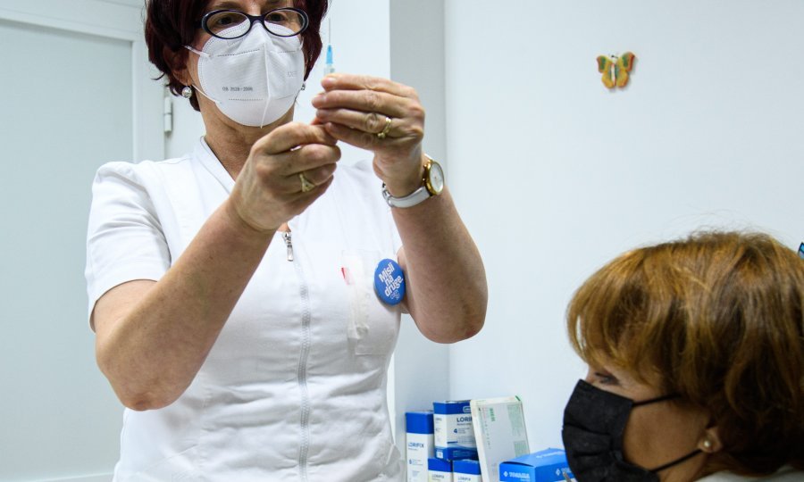 Cijepljenje cjepivom AstraZenece u Splitu