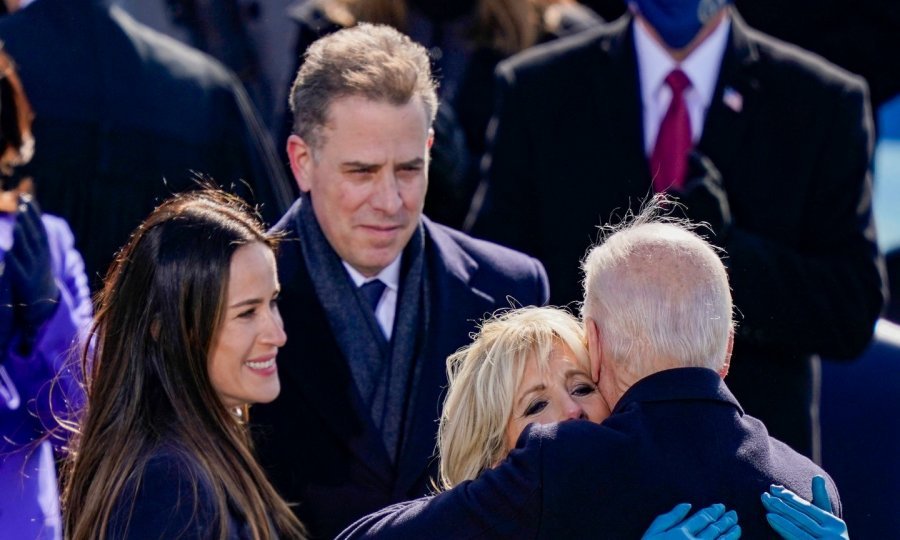 Hunter Biden sa sestrom Ashley, ocem i pomajkom