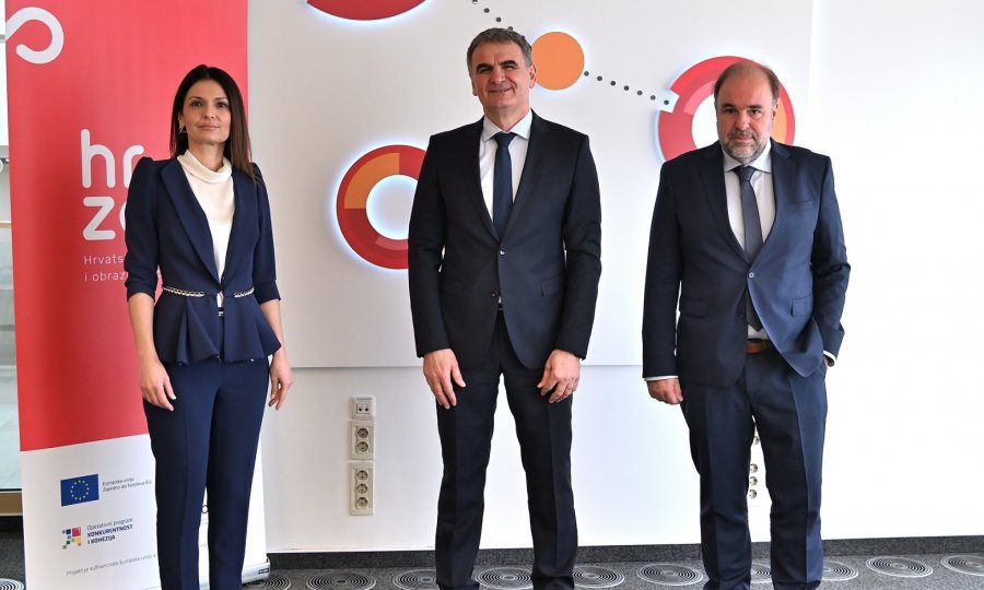 Marijana Bačić (HT), Ivan Marić (Srce) i Paško Labura (CS Computer Systems)