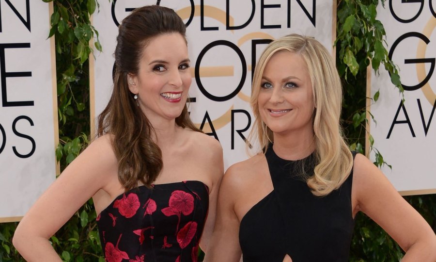 Večerašnju dodjelu vode Tina Fey i Amy Poehler s dvije lokacije, jedna iz Los Angelesa, a druga iz New Yorka