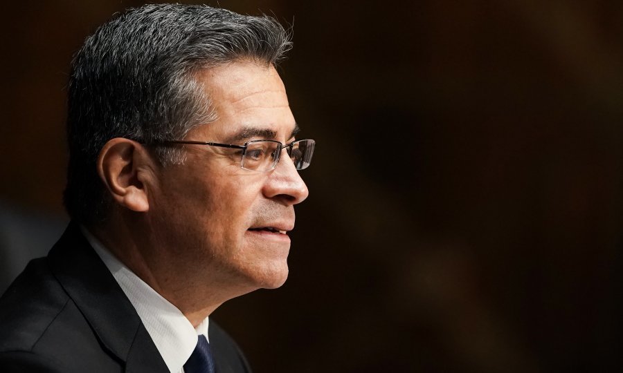 Pravnik Xavier Becerra