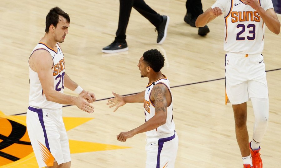 Dario Šarić i Cameron Payne