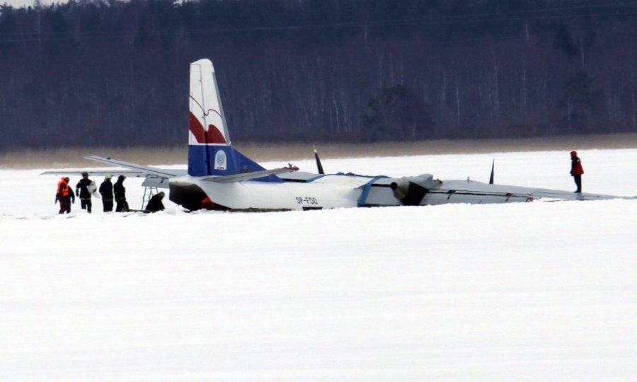 estonija zrakoplov jezero