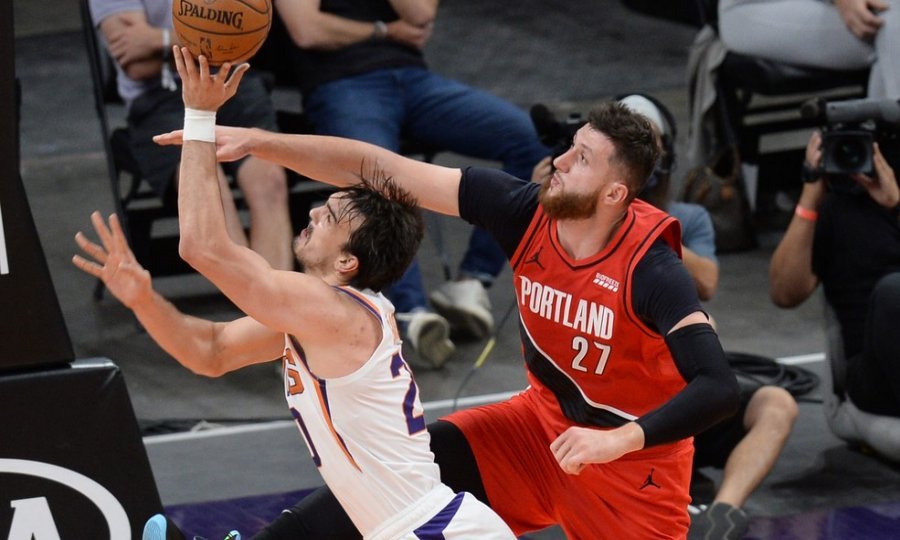 Dario Šarić i Jusuf Nurkić