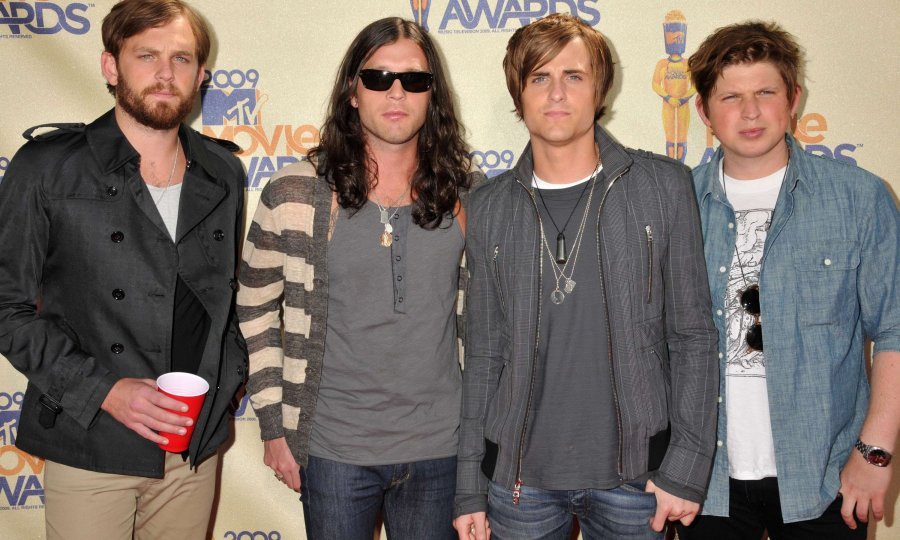KINGS OF LEON