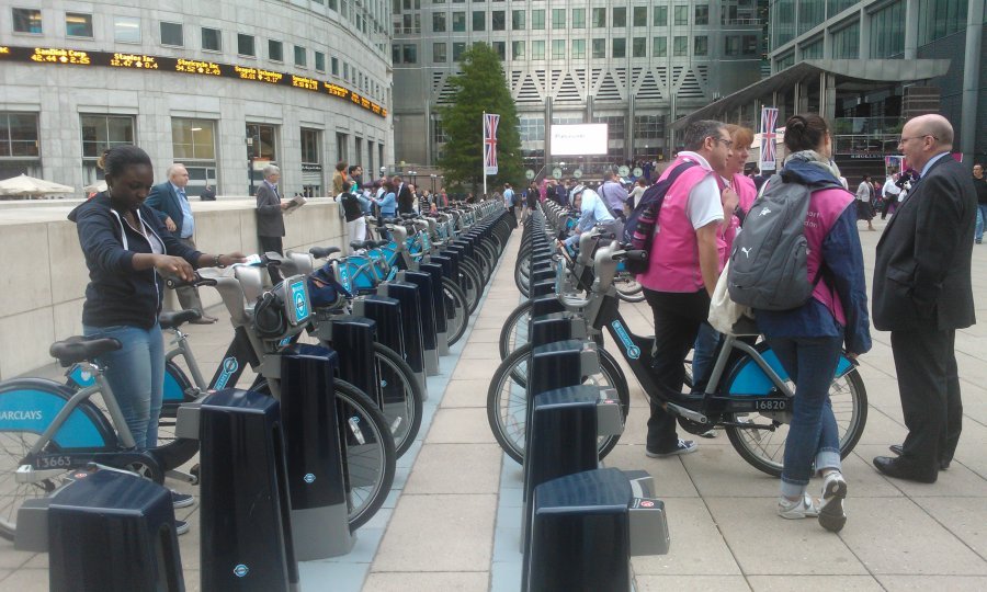 Bicikli na najamnoj stanici Canary Wharf