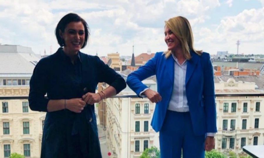 Elisabeth Köstinger i Nikolina Brnjac