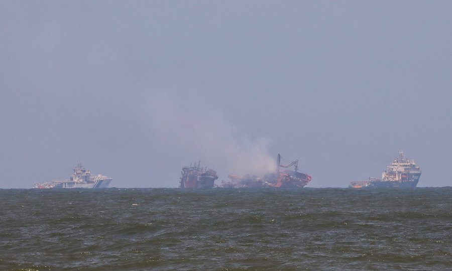 Tanker X-Press Pearl