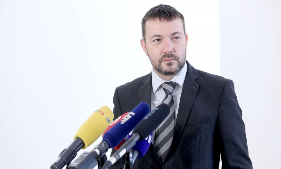 Arsen Bauk jedan je od dvojice članova DSV-a iz redova saborskih zastupnika