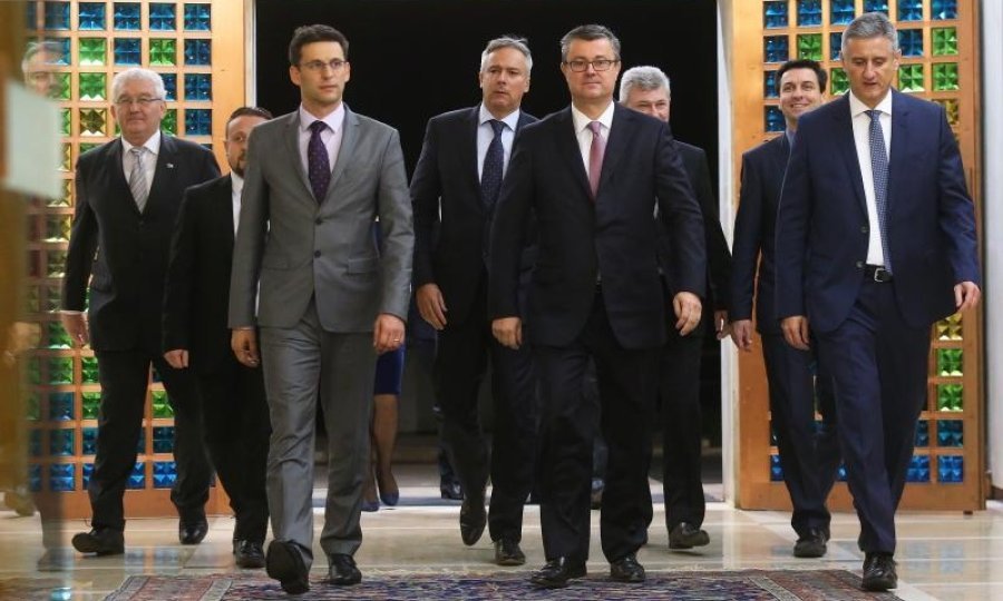Božo Petrov, Tomislav Karamarko i Tihomir Orešković