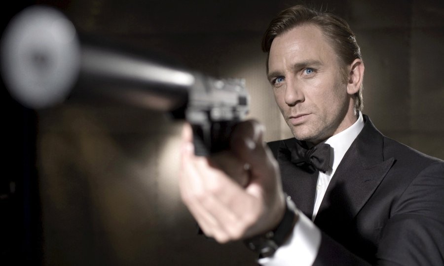 Daniel Craig kao James Bond šarmantan je kao kamenolom