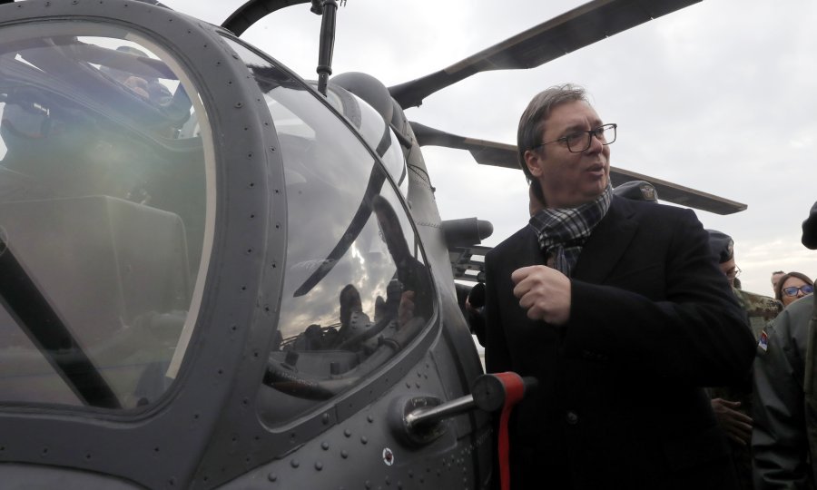 Ilustracija / Aleksandar Vučić na predstavljanju borbenih helikoptera 2019.
