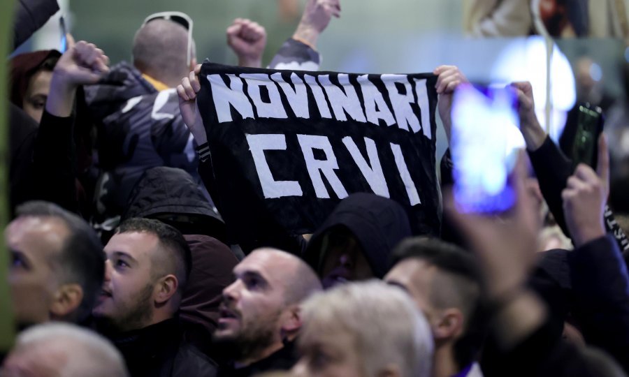 Ikonografija s prosvjeda protiv covid potvrda u Zagrebu 20. studenoga 2021.