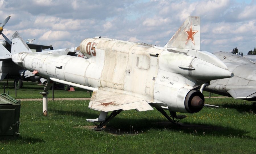 Dron Tu-141