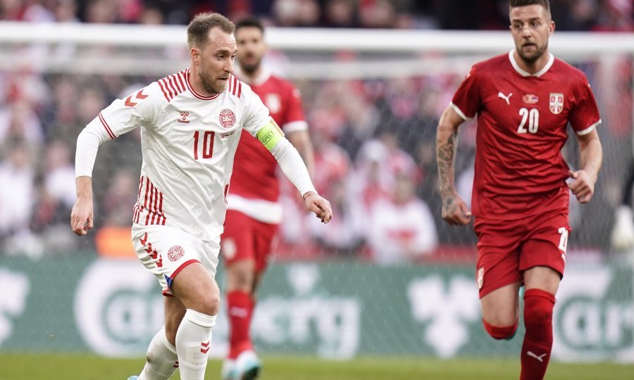 Christian Eriksen (u bijelom dresu) vs. Sergej Milinković-Savić